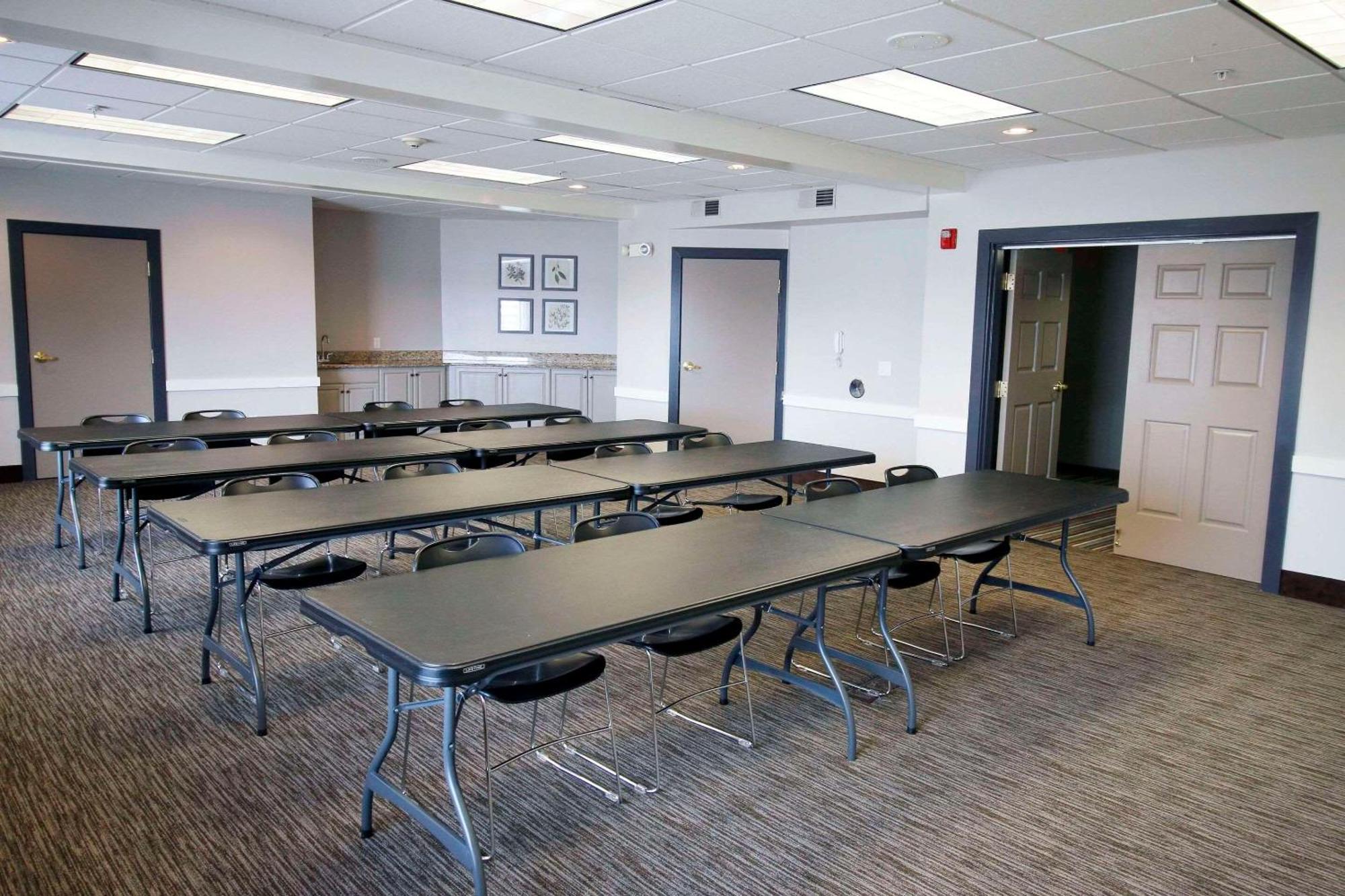 Country Inn & Suites By Radisson, Council Bluffs, Ia Esterno foto